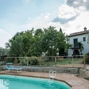 agriturismo-le-tre-pietre-podere-nel-chianti.it-tuscanyhotel.com/